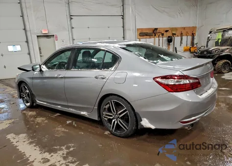 2017 Honda Accord Sport z USA, uszkodzony, nr VIN 1HGCR2F50HA013470